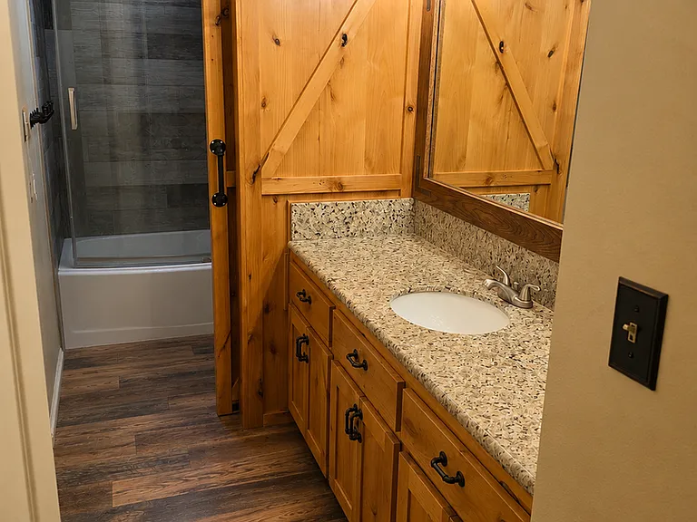 1110 E Rose Ct — Photo 8