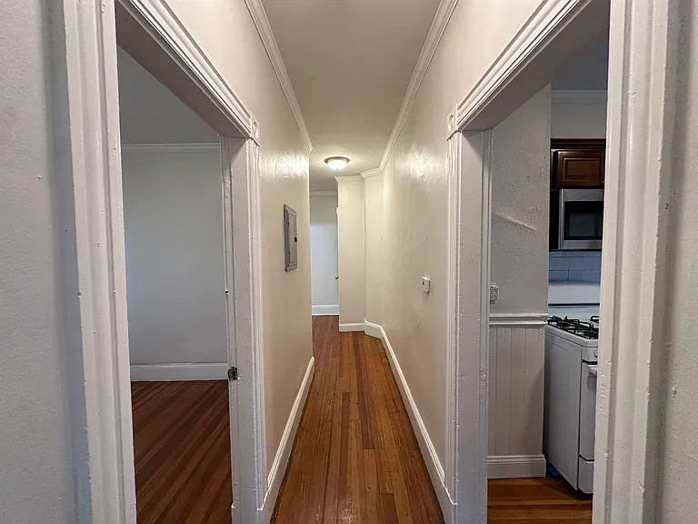 765 Broadway #6 — Photo 10