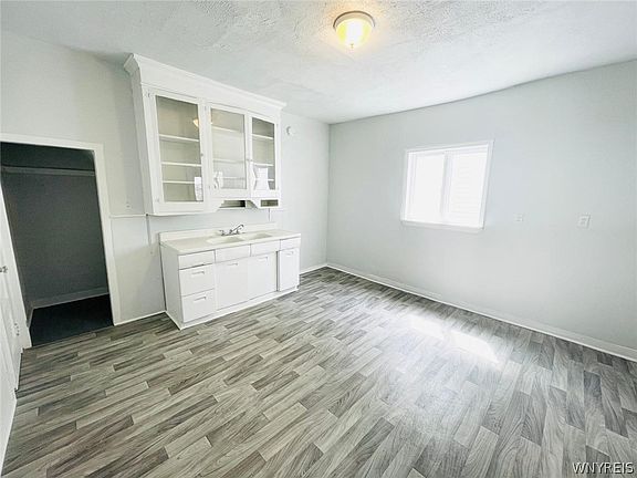 2nd image of 101 Gatchell St