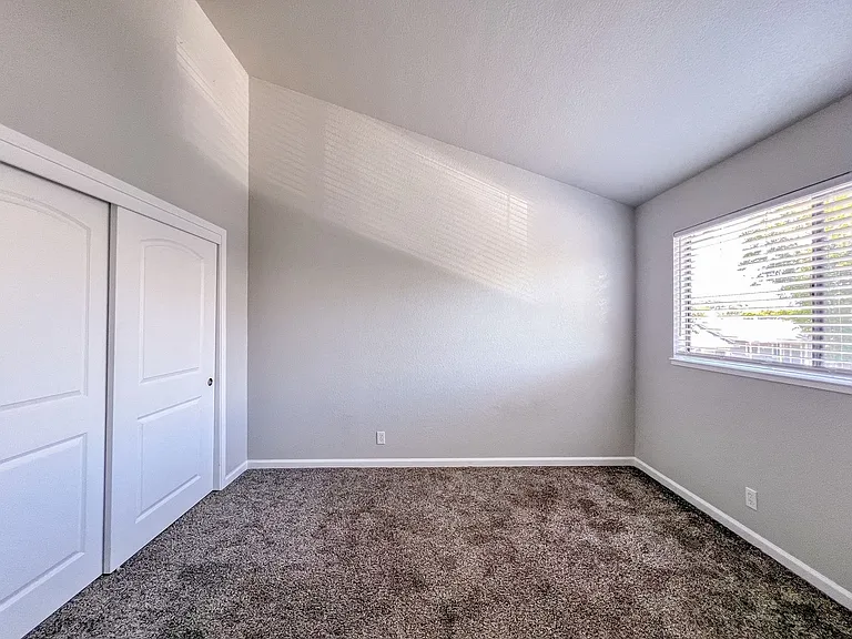 Adobe Creek Apartments — Photo 35