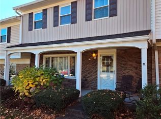 2063 Carlile Dr, Uniontown, OH 44685