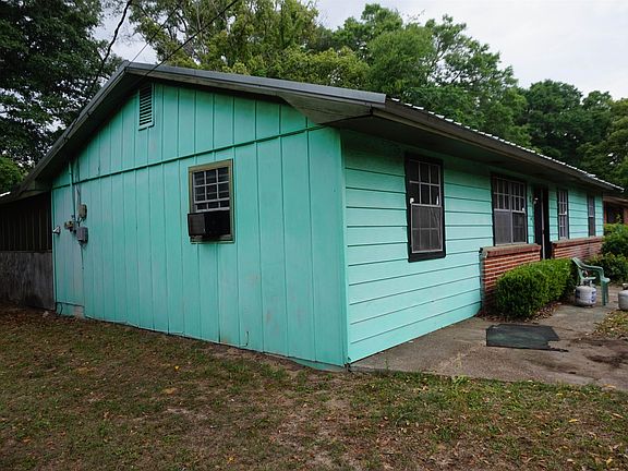 4th image of 3518 Sunnyside Dr