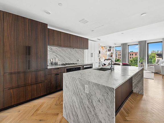 3rd image of 805 Washington Ave #3B