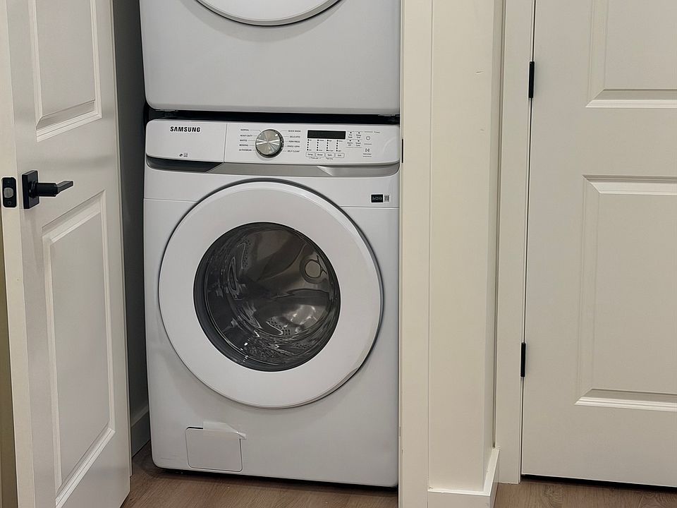1st image of 46 N Hamilton St APT 4