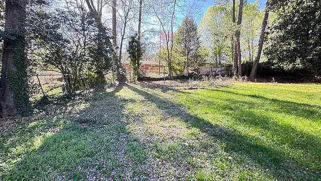 552 Sybil Ln SE #B — Photo 30