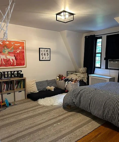 198 Burns St #2 — Photo 4