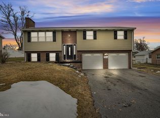 3879 Ricklyn Dr, Chambersburg, PA 17202