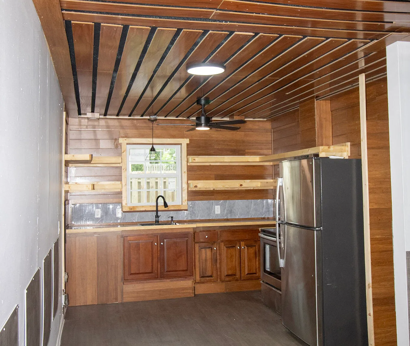 2 bed, 1.0 bath, 800 sqft, $1,100 — Photo 4