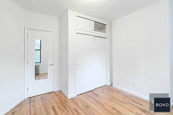 Rented by Bond New York | media 4