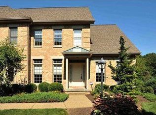 77 Shenot Rd, Wexford, PA 15090