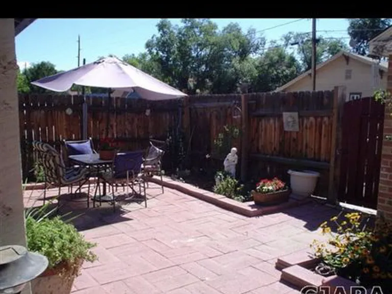 1159 Gunnison Ave — Photo 2