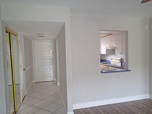2nd image of 205 Palmetto Ave APT 404