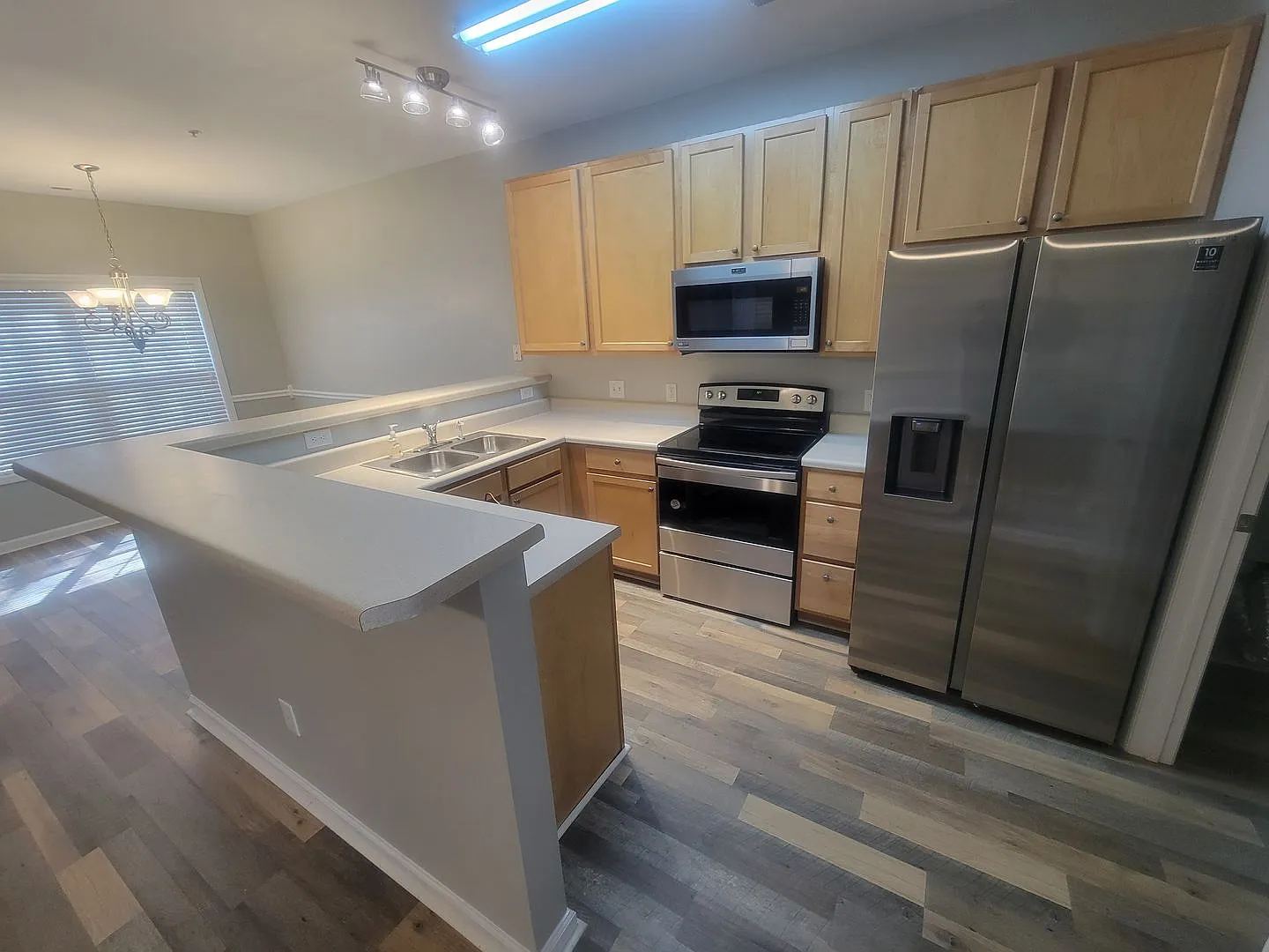1013 Claret Lane, Morrisville, NC/Townhouse — Photo 2