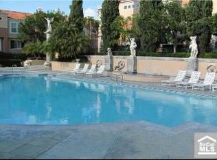 7 Torrigiani Aisle, Irvine, CA 92606