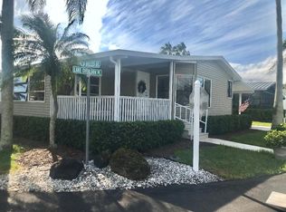 3300 Lake Overlook Pl, Lantana, FL 33462