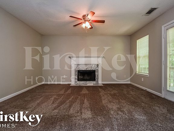 3rd image of 7976 Mustang Ln