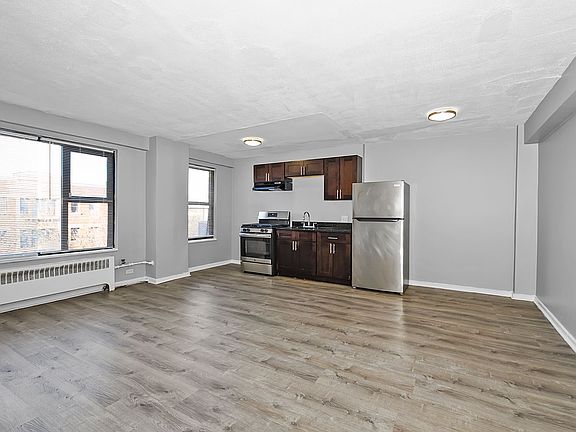 2nd image of 7200 S Coles Ave #409