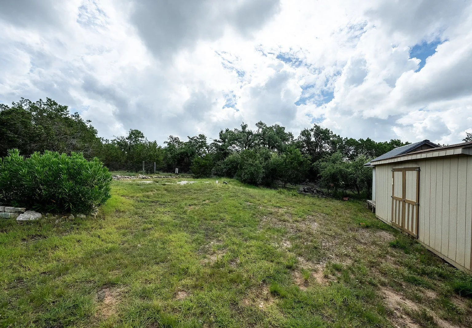 4 bed, 2.0 bath, 1620 sqft, $2,200 — Photo 3