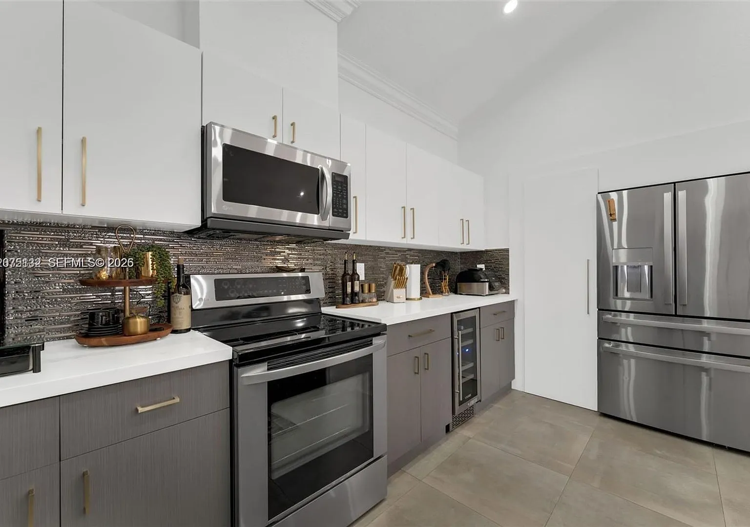14793 NW 87th Place 14793, Miami Lakes, FL 33018 - 1395 — Photo 3