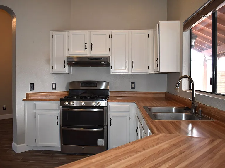 3547 Briarwood Dr — Photo 7