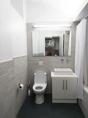 Rented by R New York | media 32