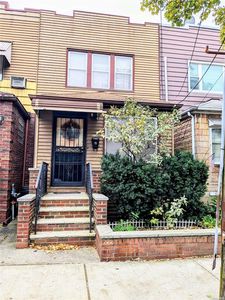 41-39 56th Street, Flushing, NY, 11377