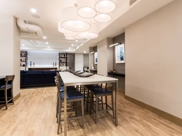 345 East 94th Street image 17 of 25