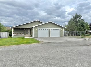 727 Kenwood St, Omak, WA 98841