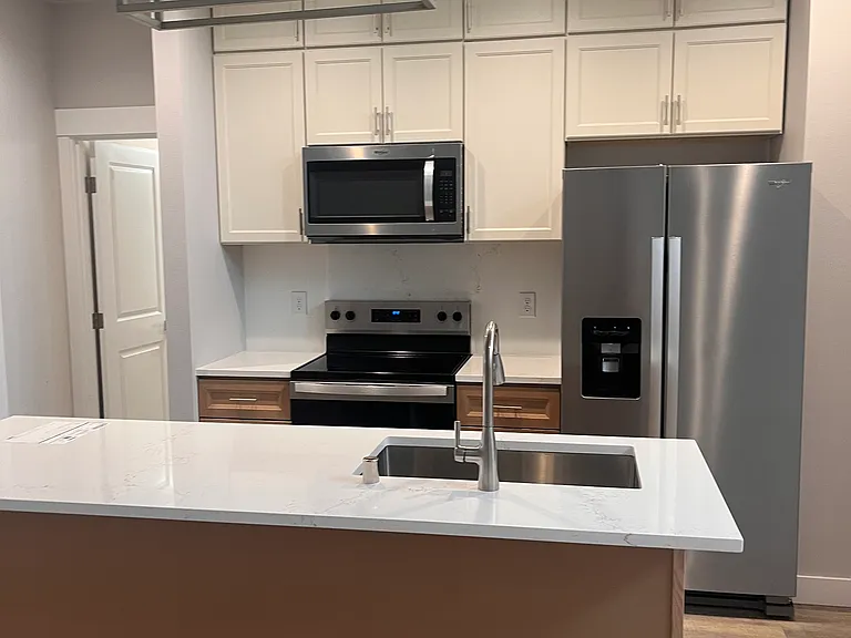 413 Trustee St SW #B — Photo 12