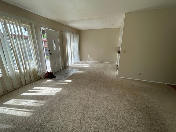 5th image of 210 Brookside Ln Unit D