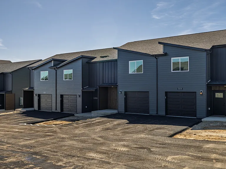 3375 Crosswind Ct #2 — Photo 32