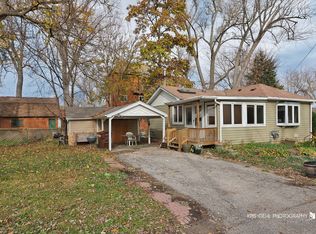 3015 S Bergman Dr, McHenry, IL 60051