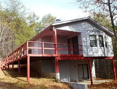 2nd image of 316 Magnolia Ln
