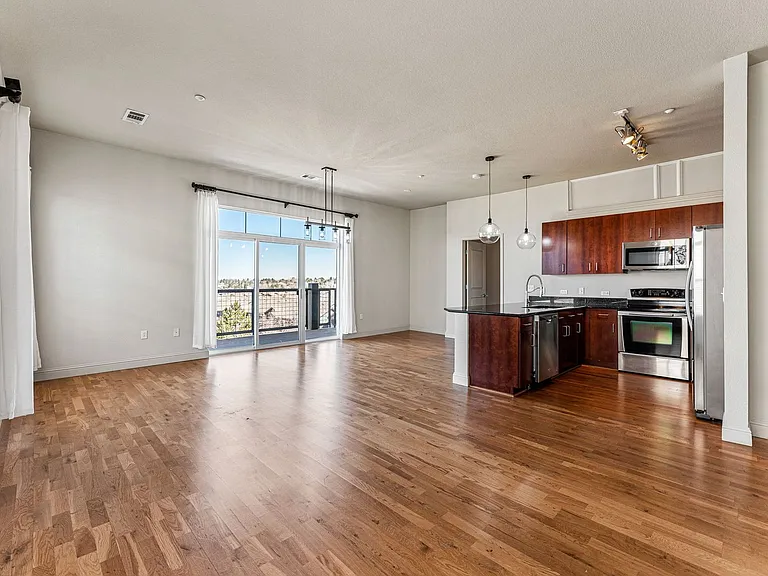 5401 S Park Terrace Ave #301D — Photo 2