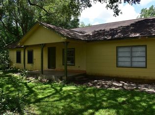 2585 County Road 145, Alvin, TX 77511