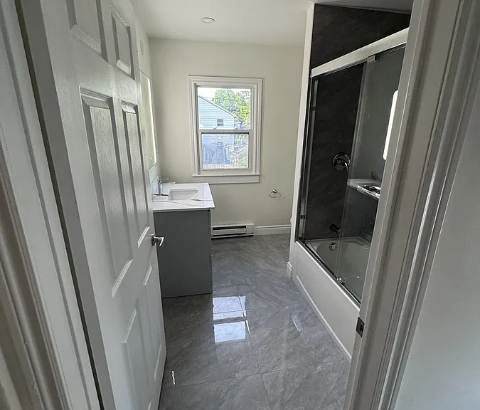 33 Oak St — Photo 5