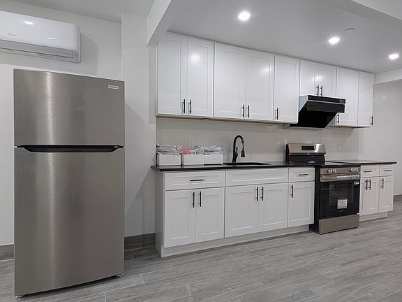 5th image of 327 49th St #1L