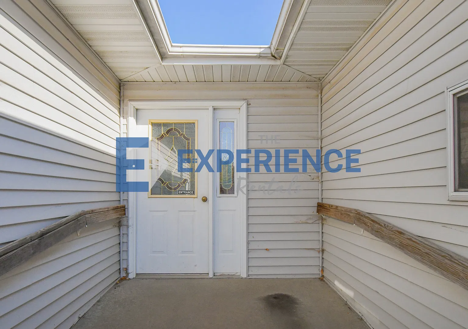 Beautiful 3-Bedroom Brandon Condo with Spacious Living Area & Deck! — Photo 2