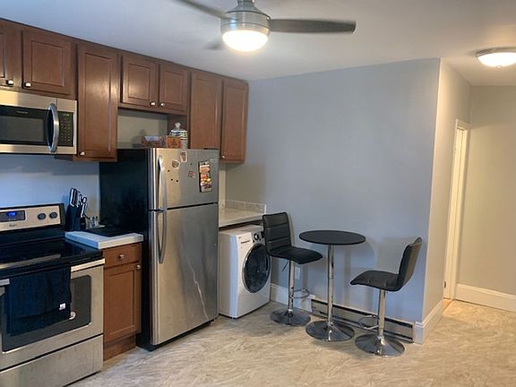 2nd image of 1840 Jancey St APT 2