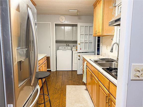 4th image of 3929 W 5th St Space 15