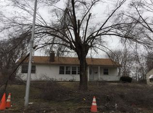 10420 Oakland Ave, Kansas City, MO 64134