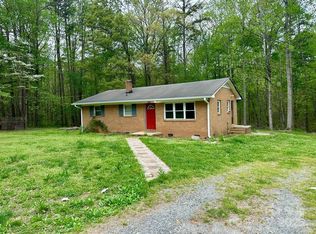 181 Canipe Rd, Dallas, NC 28034