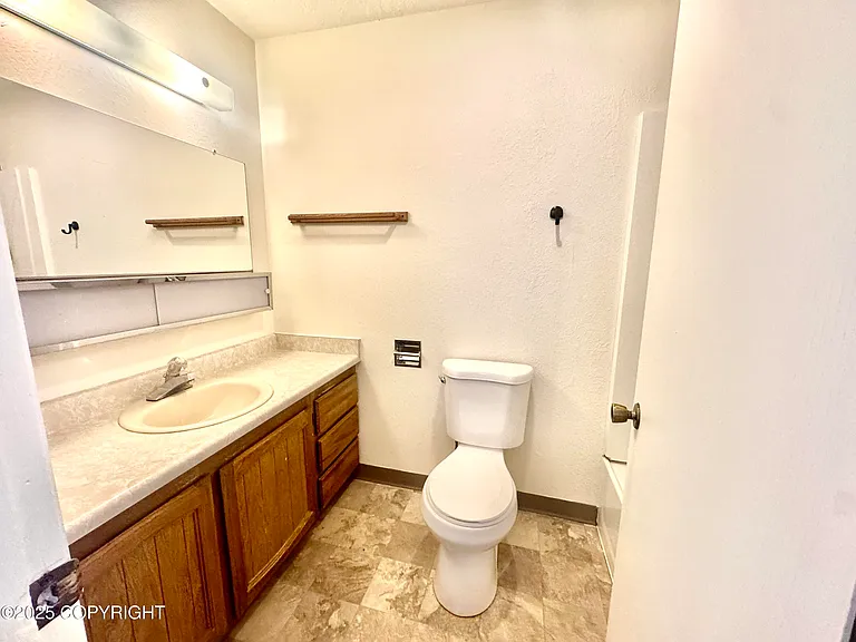 19532 Citation Rd — Photo 12