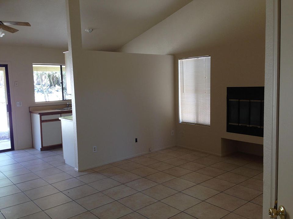 2nd image of 3861 S Headwind Dr