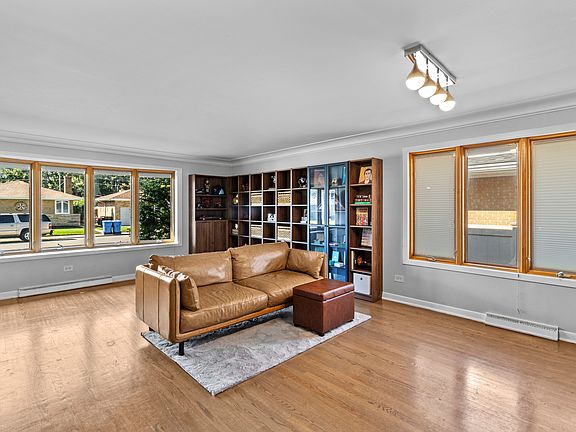 3rd image of 8600 W Brodman Ave