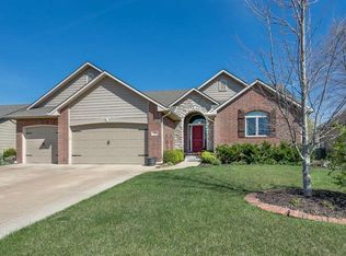 524 E Stone Lake Dr, Augusta, KS 67010