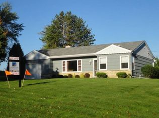 11324 W Holly Ln, Greenfield, WI 53228