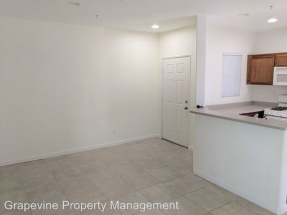 4th image of 26402 Arboretum Way Unit 2808