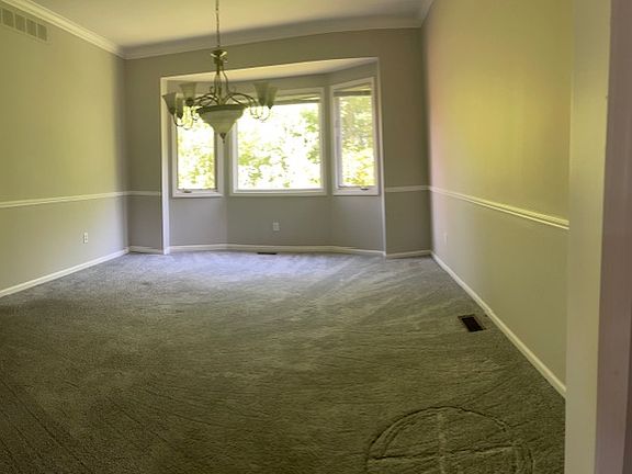 3rd image of 7824 Watford Dr