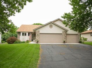 345 Crestview Cir, Jordan, MN 55352